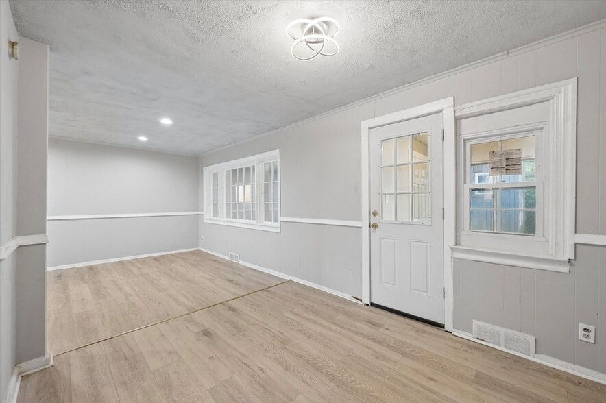 Building Photo - 2609 Kane St