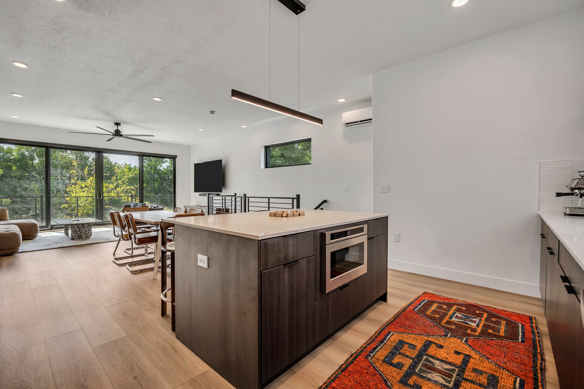 Building Photo - 833 S 800 E
