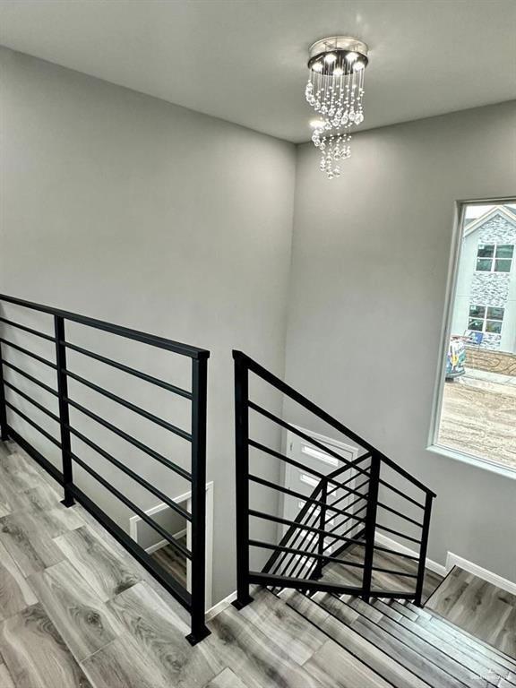 Building Photo - 19 N Crown Point