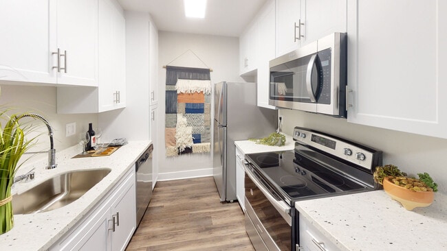 Building Photo - Axiom Tustin