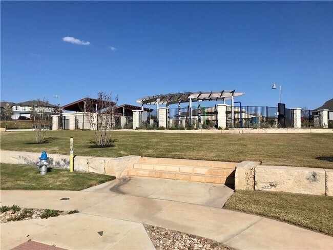 Building Photo - Brand New 4 bedroom One Story - Vista Vera...