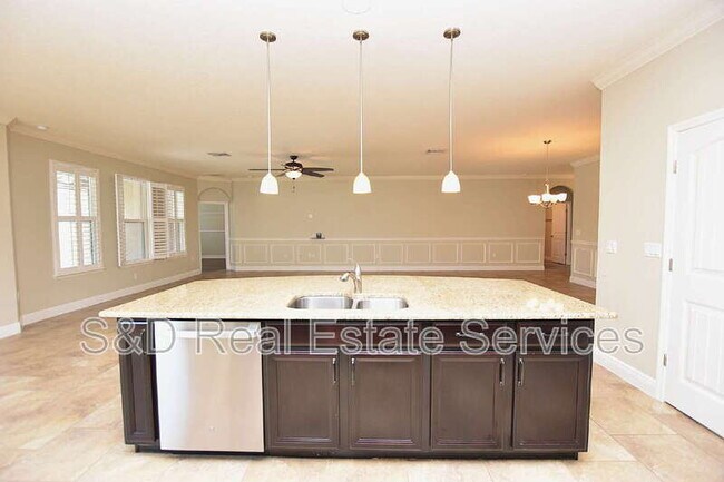 Building Photo - 1977 Wind Meadows Dr