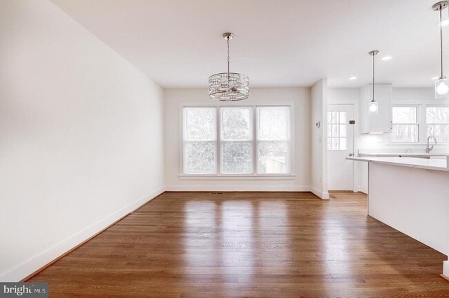 Building Photo - 9704 Hall Rd