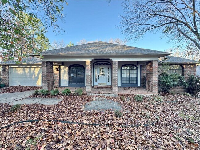 Primary Photo - 742 E Birwin St