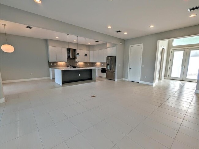 Building Photo - 7744 Sandhill Lake Dr