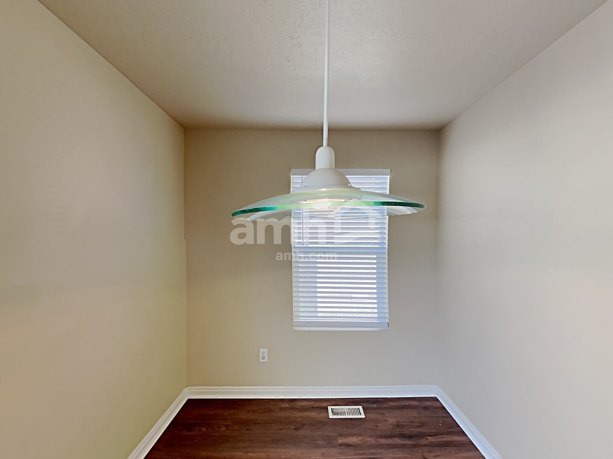 Building Photo - 2129 Revere Way
