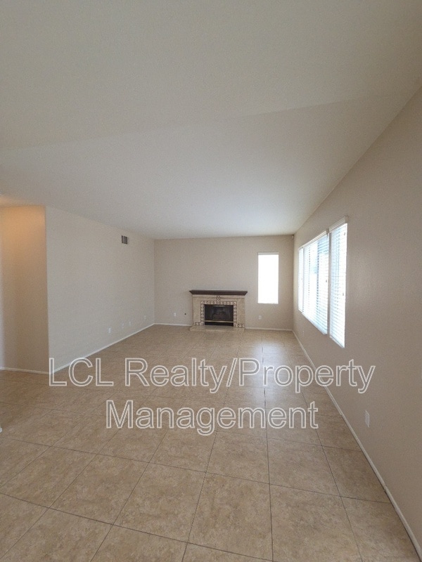Building Photo - 42851 Camino Alagon