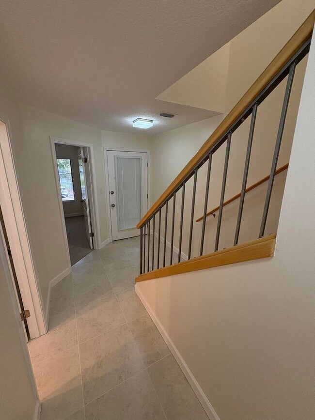 Building Photo - **$1,000 Move-in Special** 2 Bedroom in Bluewater Bay!