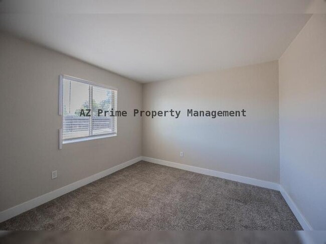 Building Photo - 5849 S College Ave