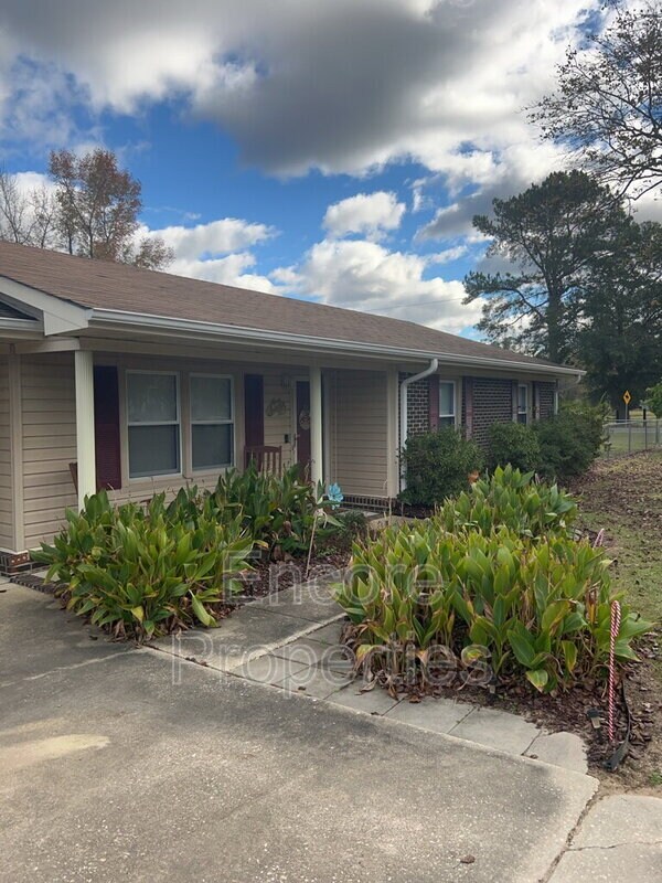 Primary Photo - 4761 Butler Nursery Rd