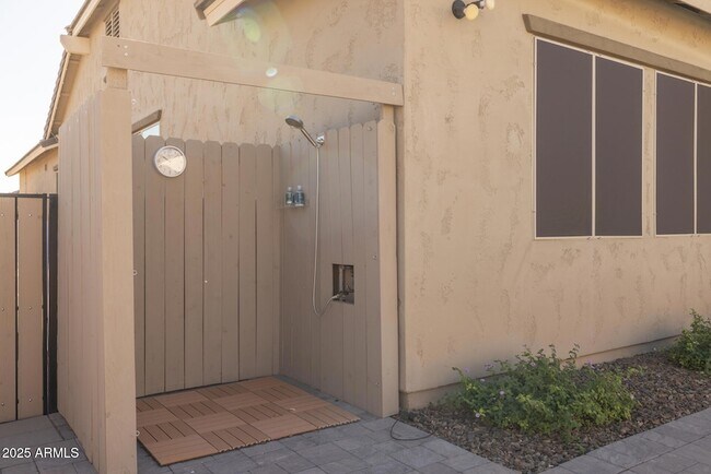 Building Photo - 20194 E Raven Dr