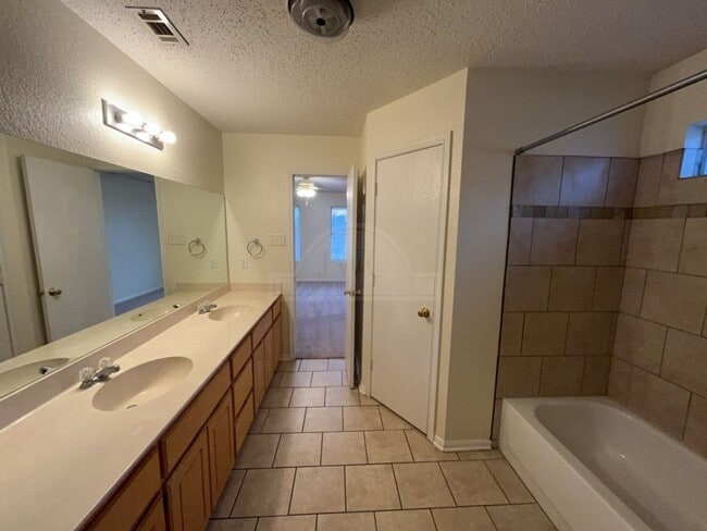 Building Photo - 4206 Frigate Dr