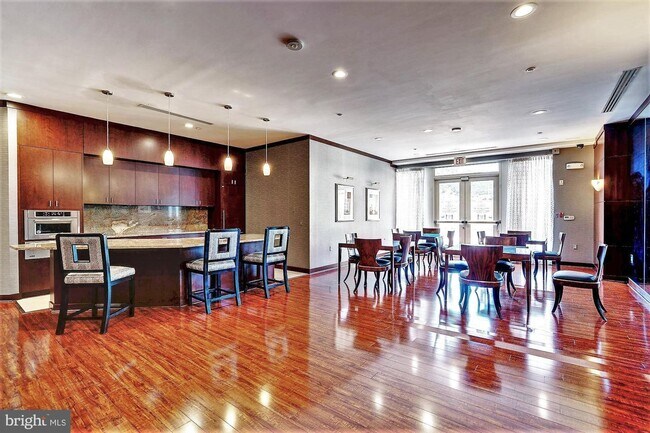 Building Photo - 11770 Sunrise Valley Dr