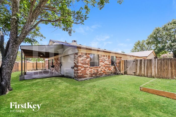 Building Photo - 2605 Trailridge Dr