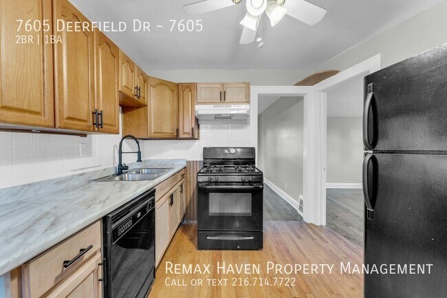 Building Photo - 7605 Deerfield Dr
