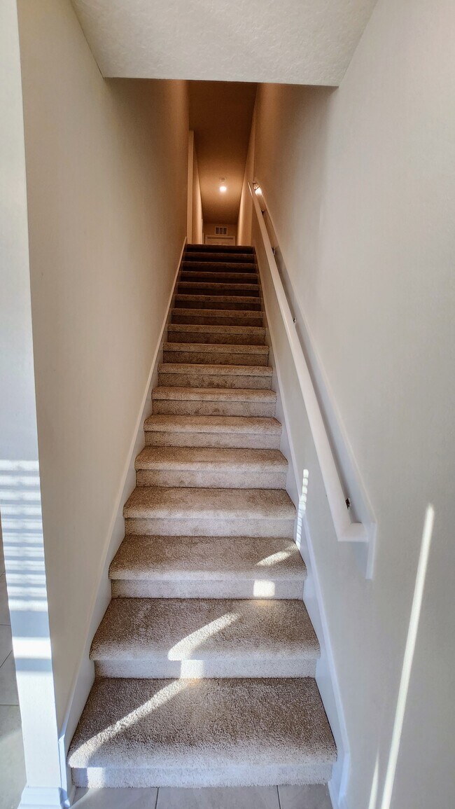 Building Photo - 365 Coastline Wy