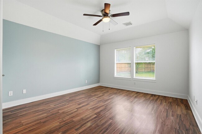 Building Photo - 1631 Hade Meadow Ln