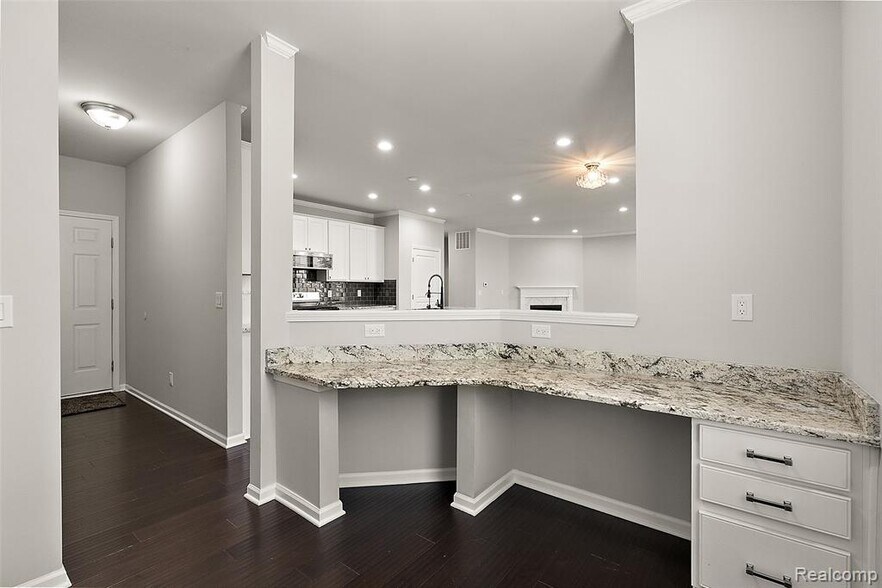 Building Photo - 31065 Tremont Ln