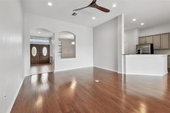 Building Photo - 5303 Moon Shell Dr