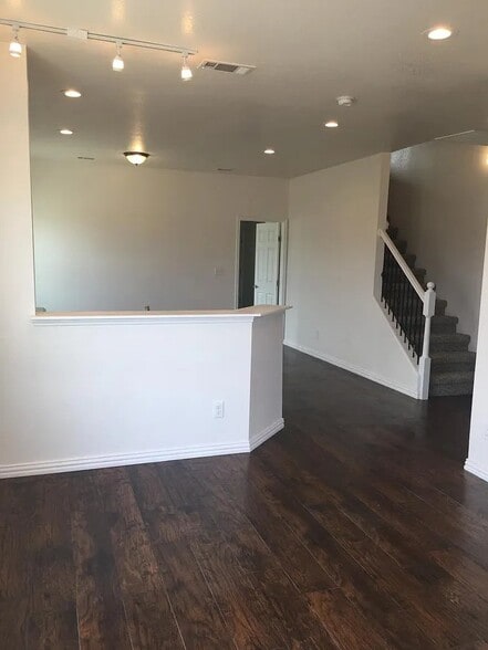 Building Photo - 13718 Biggs St
