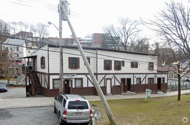 Primary Photo - 76-84 N Highland Ave