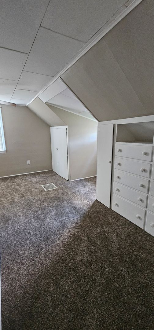 Building Photo - 4 Bedroom House for rent