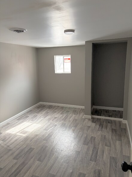 Building Photo - 4172 Fenton Rd