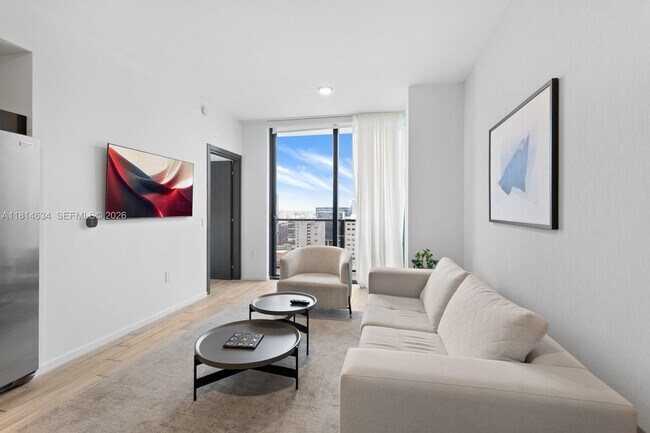 Building Photo - 398 NE 5th St