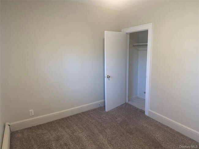 Building Photo - 55 Cedarhurst Ave
