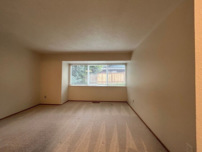 Building Photo - One Of The Top Rated Gems Of 2026: Serene 3 Bed + Bonus Room, 2.5 Bath Spacious House!