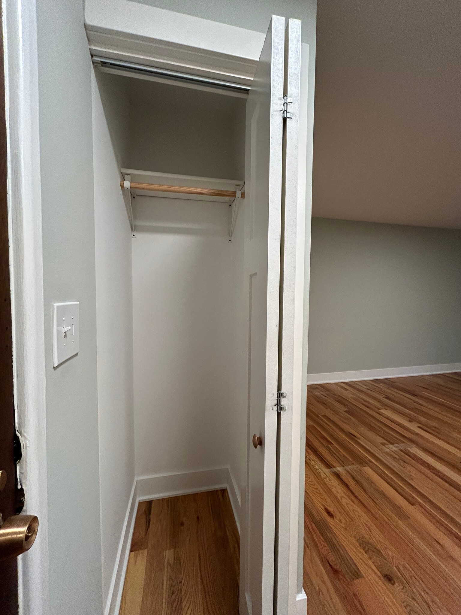 Building Photo - 696 Elm Pl