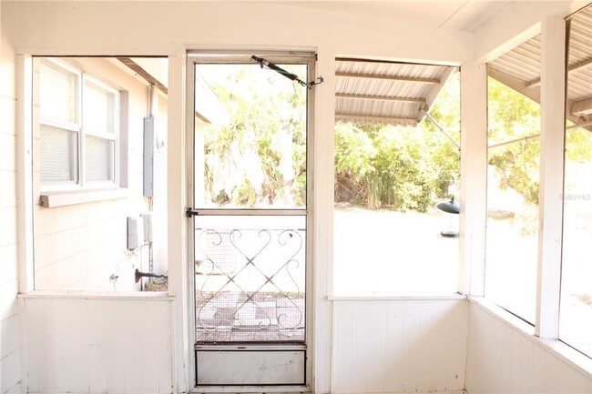 Building Photo - 2211 Emory Ave