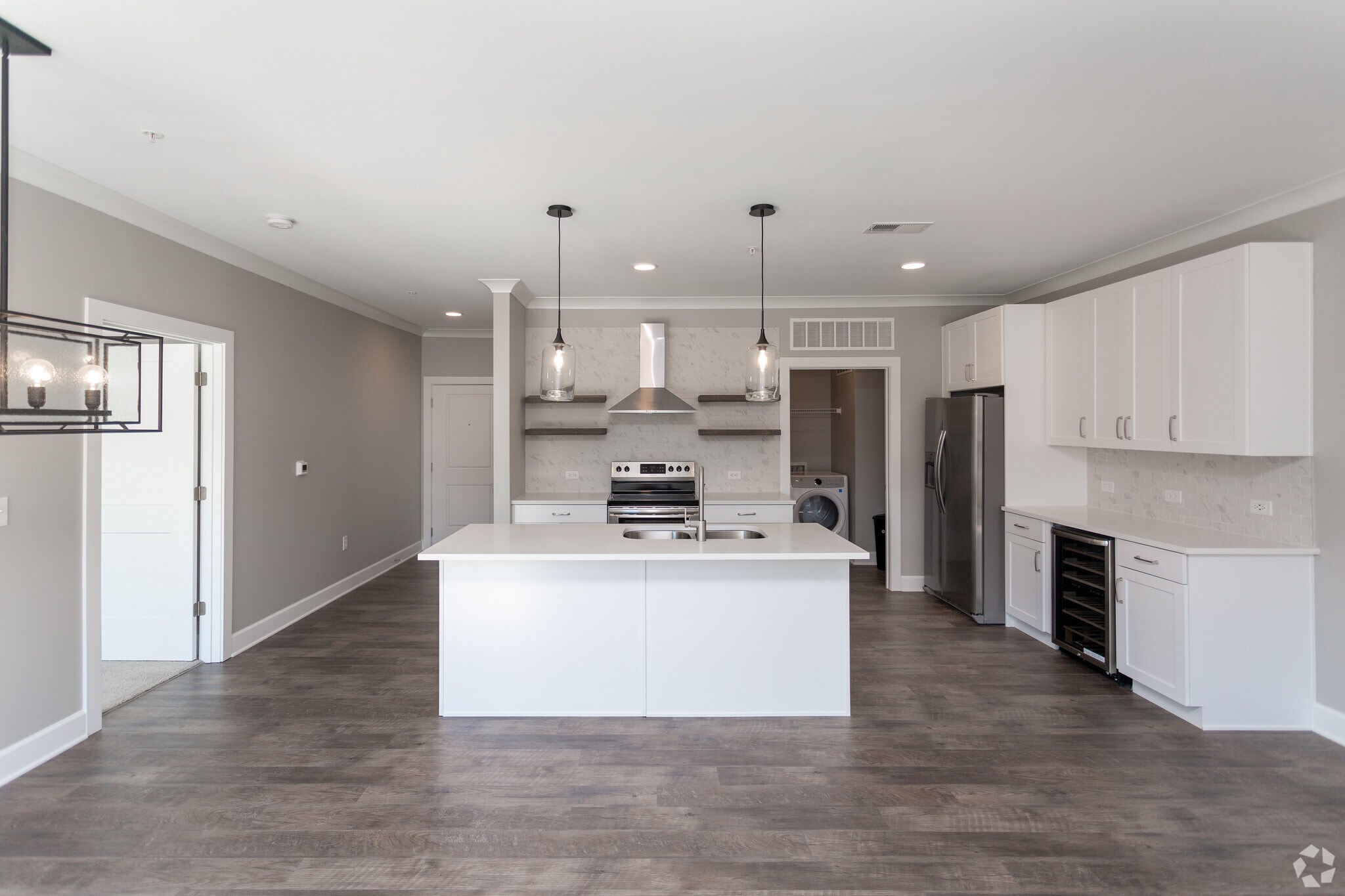 1BR, 1.5BA - 950 SF - Railyard at Midtown