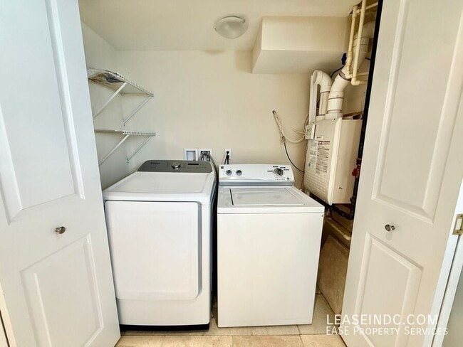 Building Photo - 159 V St NE