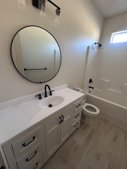 Building Photo - 108 Centennial Ct