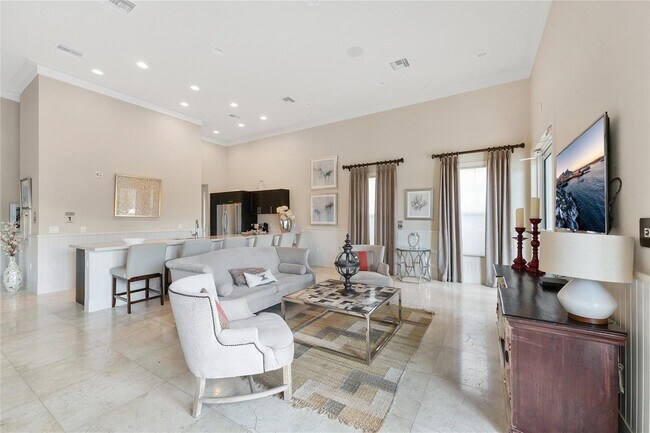 Building Photo - 10574 NW 70th Ln