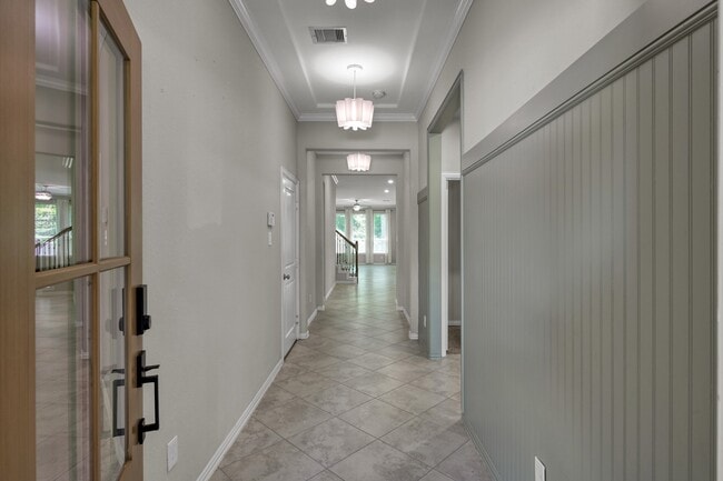 Building Photo - 122 S Bearkat Ct