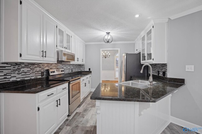 Building Photo - 203 Arrowfeather Dr