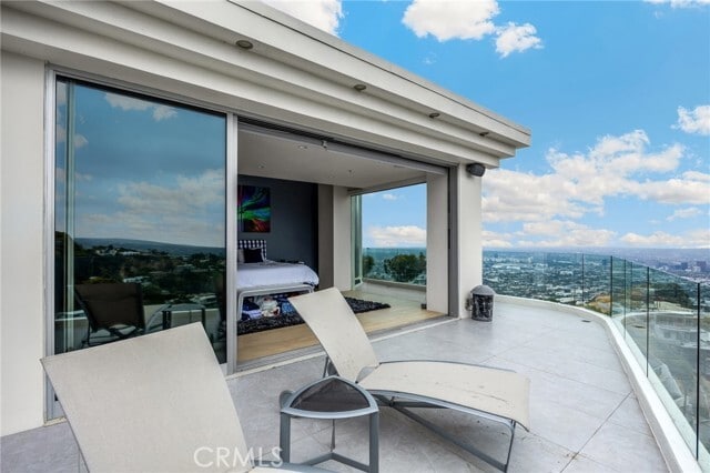 Building Photo - 1609 Viewmont Dr