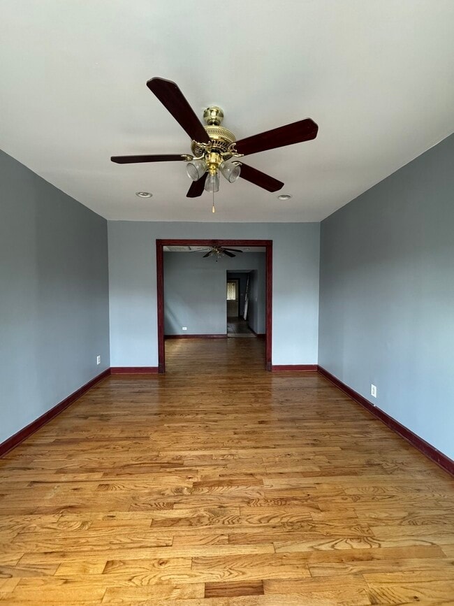 Building Photo - 1816 W 23rd St
