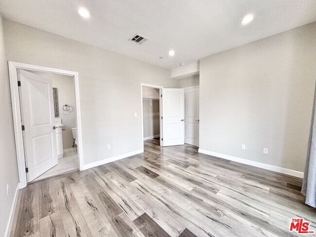 Building Photo - 14528 Killion St