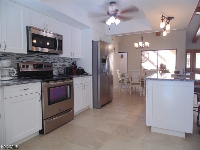 Building Photo - 4011 SW 2nd Ave