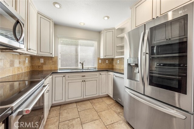 Building Photo - 532 S Westford St