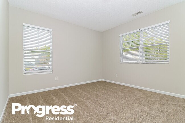 Building Photo - 168 Woodcreek Ln