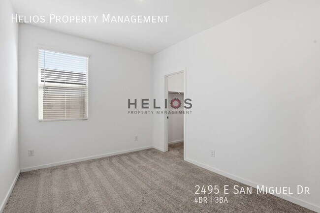 Building Photo - 2495 E San Miguel Dr