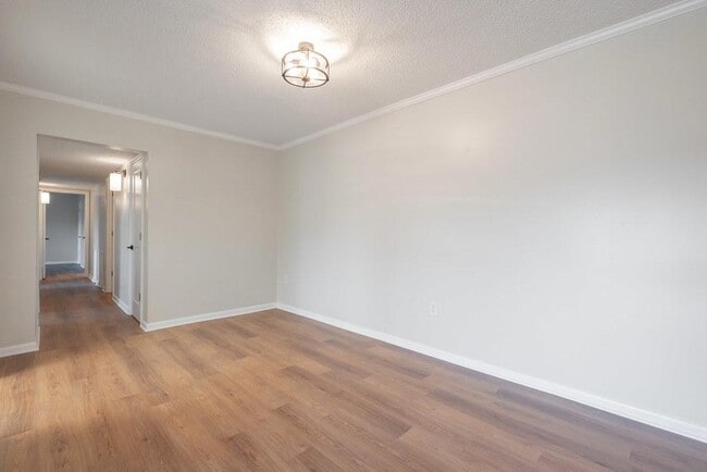 Building Photo - 1509 Regency Woods Rd