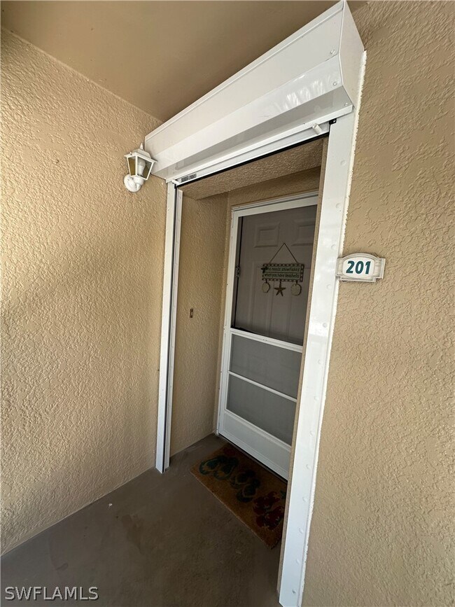 Building Photo - 138 Pebble Shores Dr