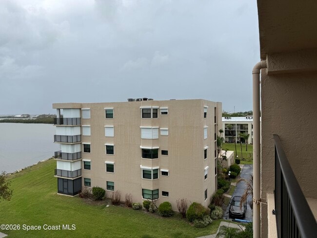 Building Photo - 201 International Dr