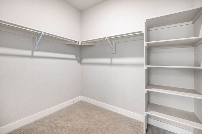 Building Photo - Amazing WesTown Condo with Garage Availabl...