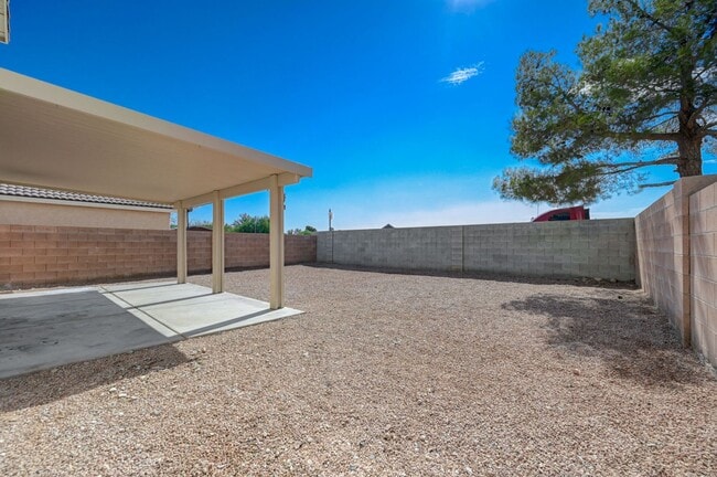 Building Photo - Beautiful Two-Story Home